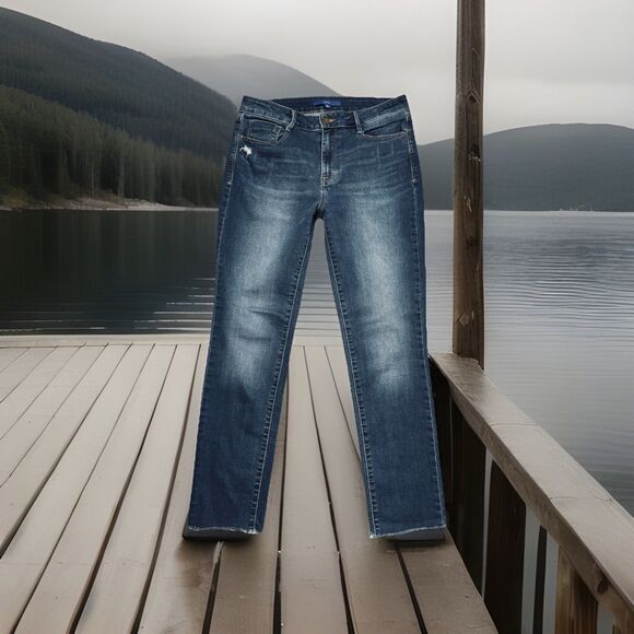Apt 9 Straight Jeans 10 (31x27.5) Blue Super Stretch Distressed Denim Womens - Picture 1 of 9